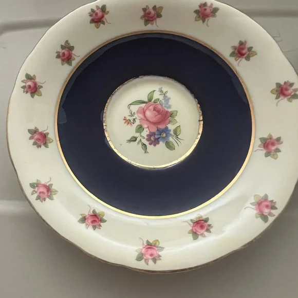 Vintage Ansley Coalport Pink sweetheart roses cobalt Blue Gold tea cup/saucer - Picture 7 of 10